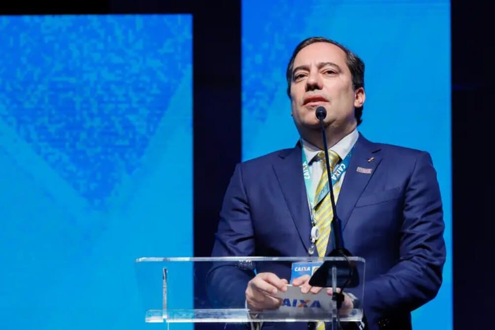 Ex-presidente da Caixa tocava partes íntimas de funcionárias