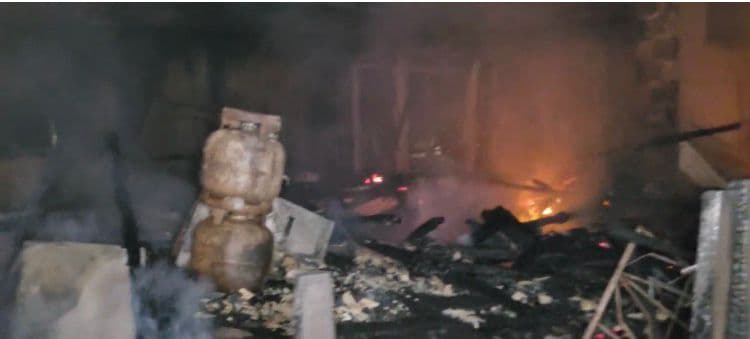 VEJA VÍDEO: Incêndio destrói mais de 18 casas no São Jorge