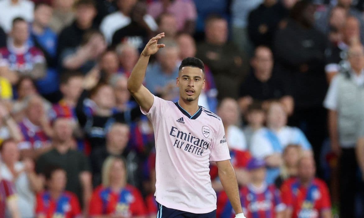 Martinelli marca o primeiro gol do Inglês em vitória do Arsenal