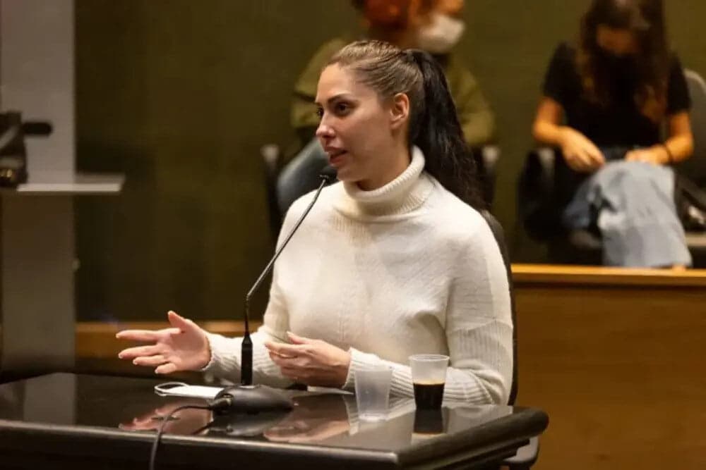 Justiça concede alvará de soltura a Monique Medeiros