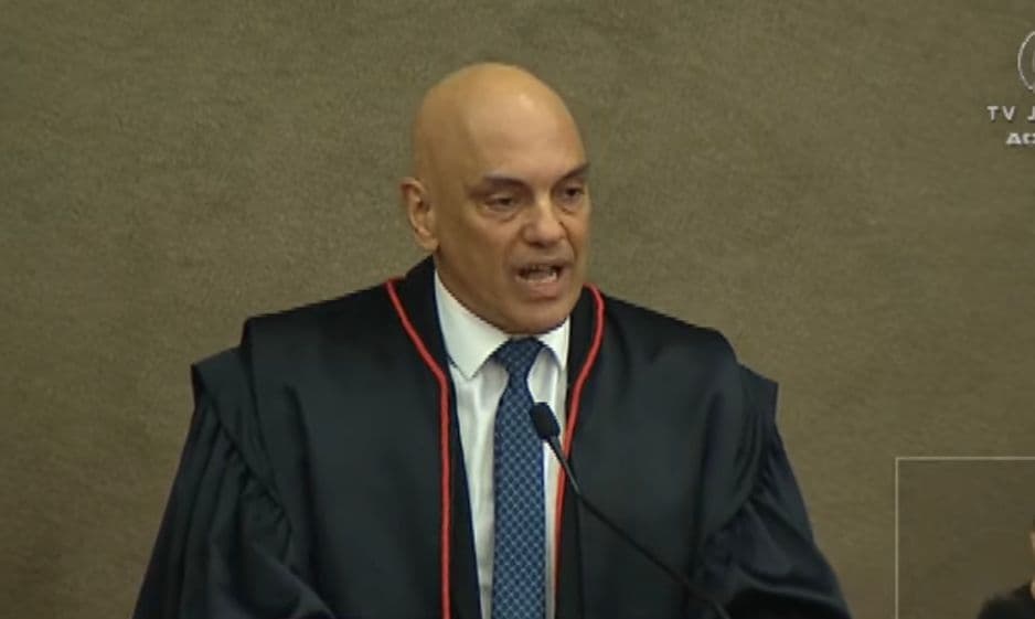 Ministro Alexandre de Moraes toma posse como presidente do TSE