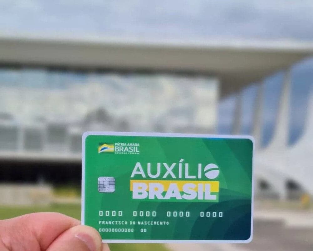 Pagamentos do Auxílio Brasil em setembro começam nesta segunda-feira