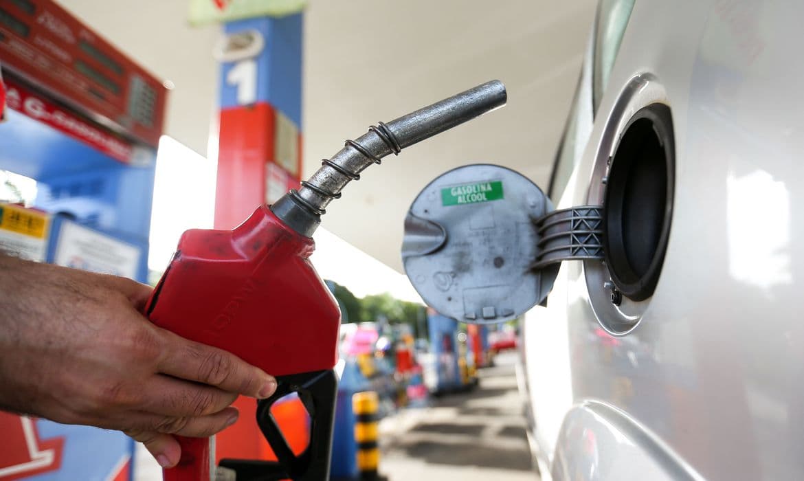 Preço da gasolina e diesel têm nova redução no AM