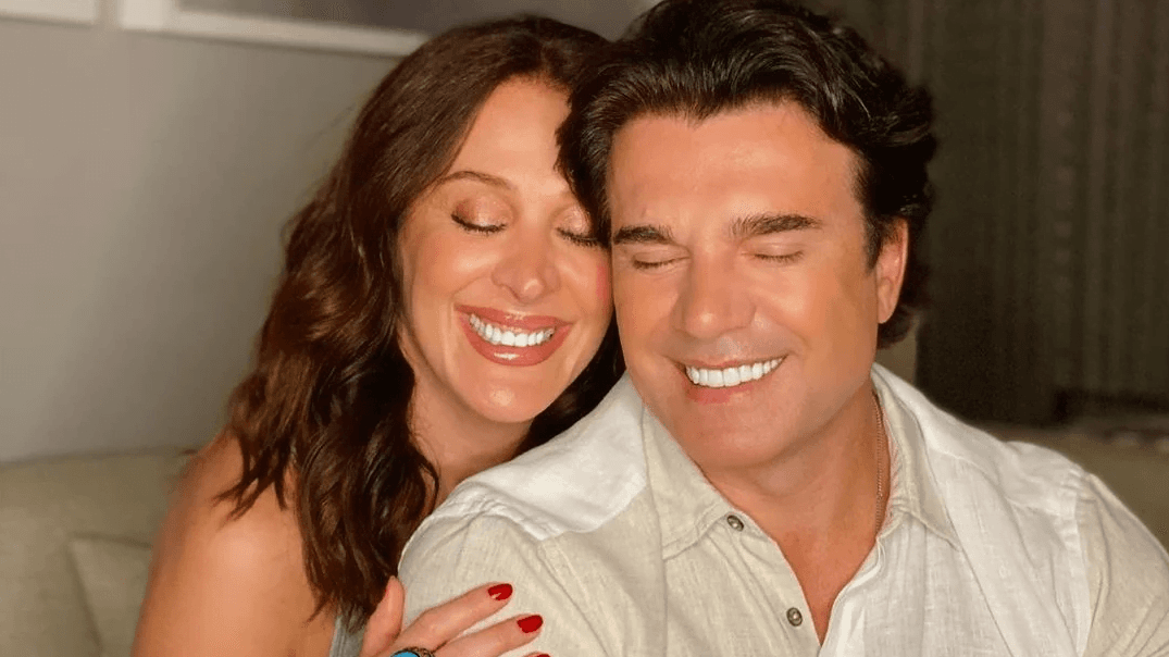 Aos 55 anos, Claudia Raia anuncia gravidez