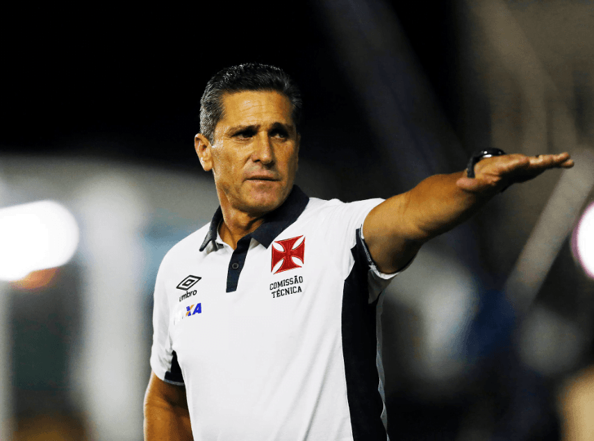 Vasco anuncia contratação do técnico Jorginho