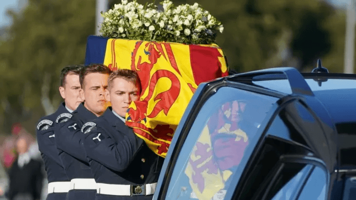 Caixão da Rainha Elizabeth II teria sido feito há 30 anos