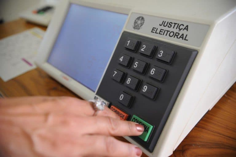 Pesquisa Ipespe: Corrupção, STF, economia e saúde foram decisivos no 1º turno