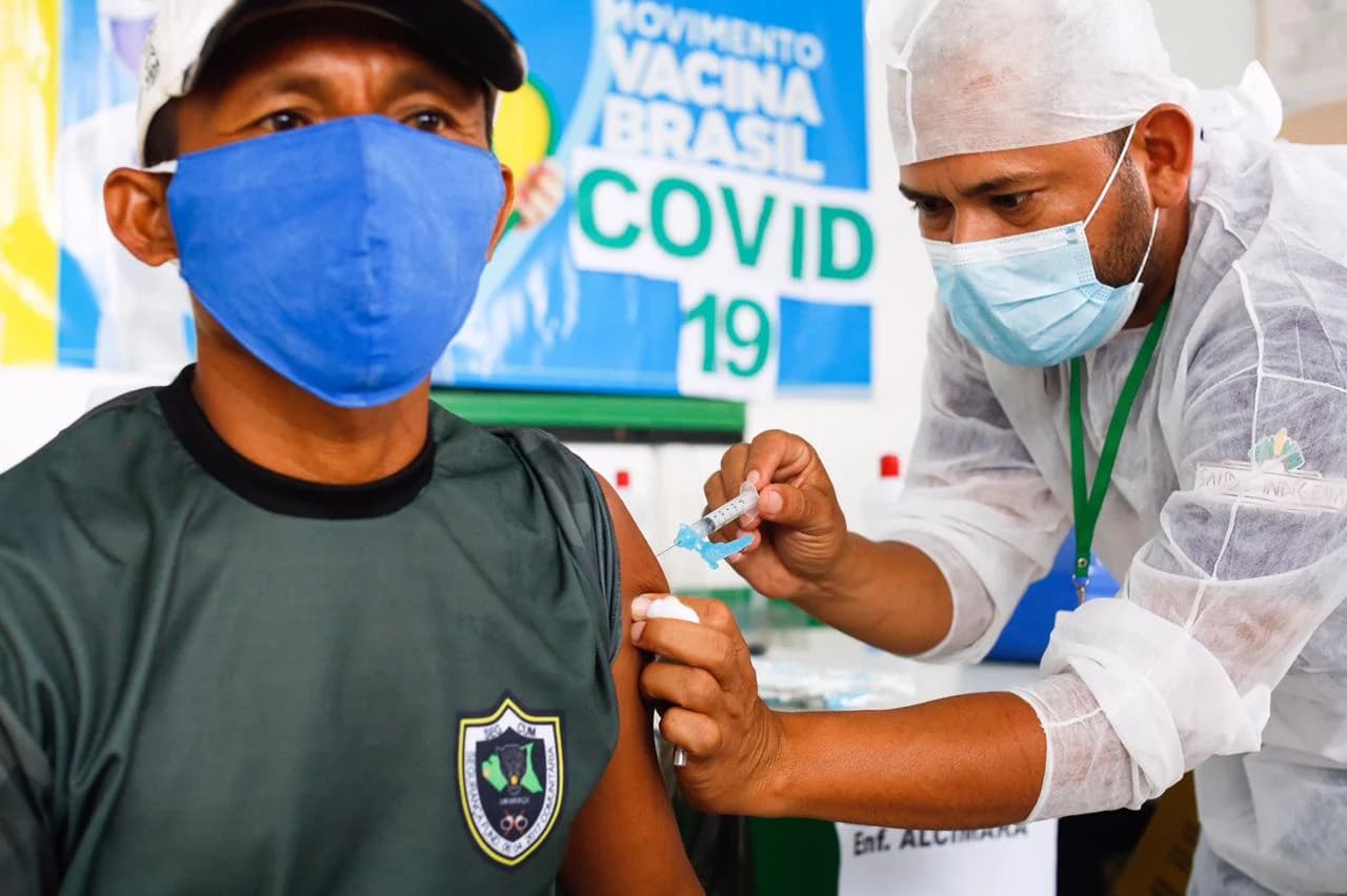 Manaus tem 11 pontos para vacinação contra a Covid-19 neste sábado