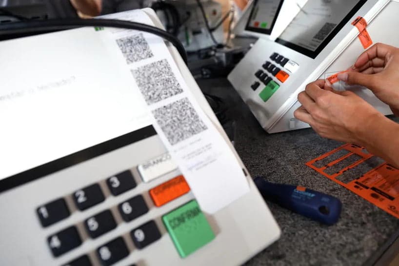 TSE fará mais um teste nos sistemas da urna eletrônica na véspera no segundo turno