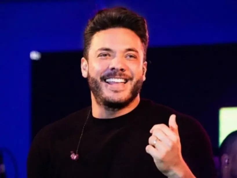 VÍDEO: Chuva destrói palco de Wesley Safadão no Piauí