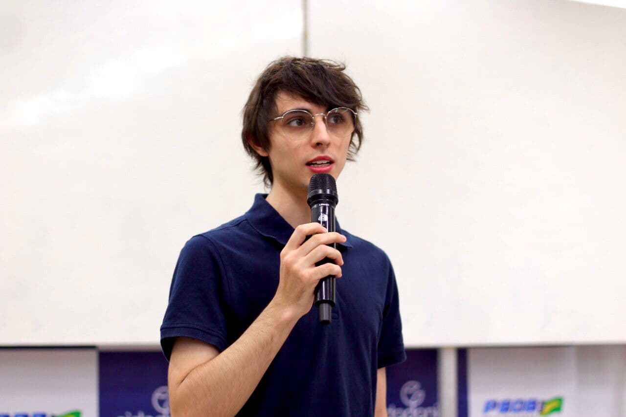 Amom é o mais jovem deputado federal eleito na história do AM