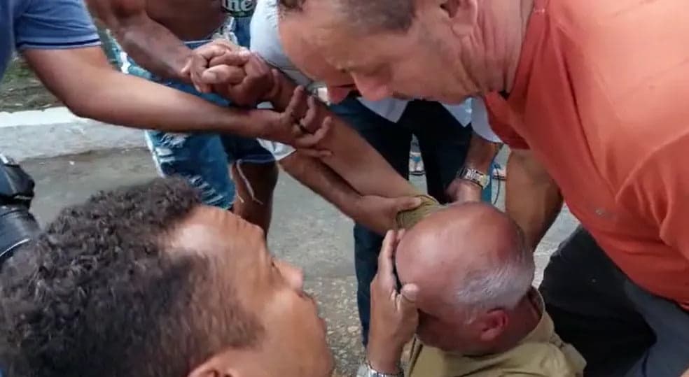 Cinegrafista agredido durante cobertura da prisão de Jefferson recebe alta