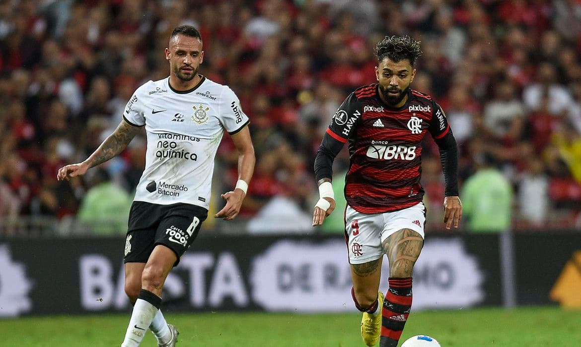 Corinthians e Flamengo se enfrentam em 1º jogo da final da Copa do Brasil
