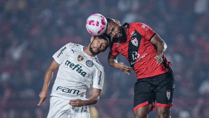 Palmeiras empata com Atlético-GO e reduz vantagem na liderança