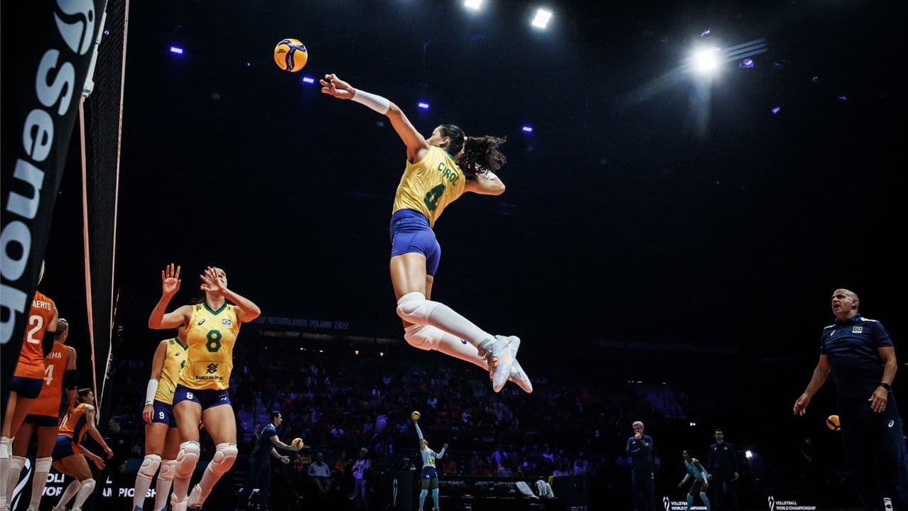 Brasil vence Holanda e avança no Mundial Feminino de Vôlei