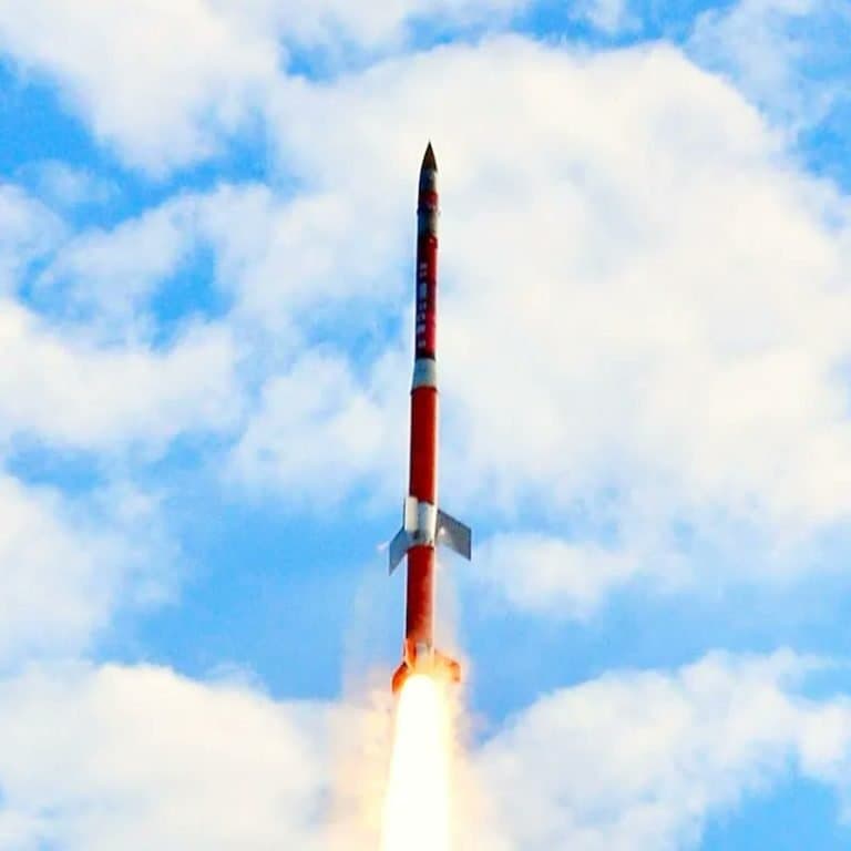1º foguete 100% brasileiro decola em Alcântara