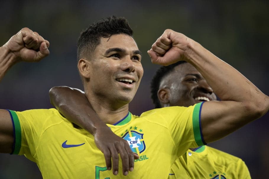 Casemiro festeja classificação antecipada para as oitavas