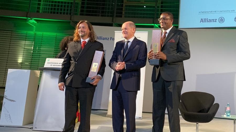 Cientista brasileiro que descobriu variante ômicron é premiado na Alemanha