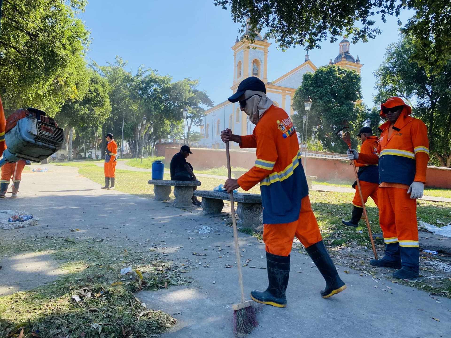 Limpeza urbana pode ter taxa cobrada na conta de energia
