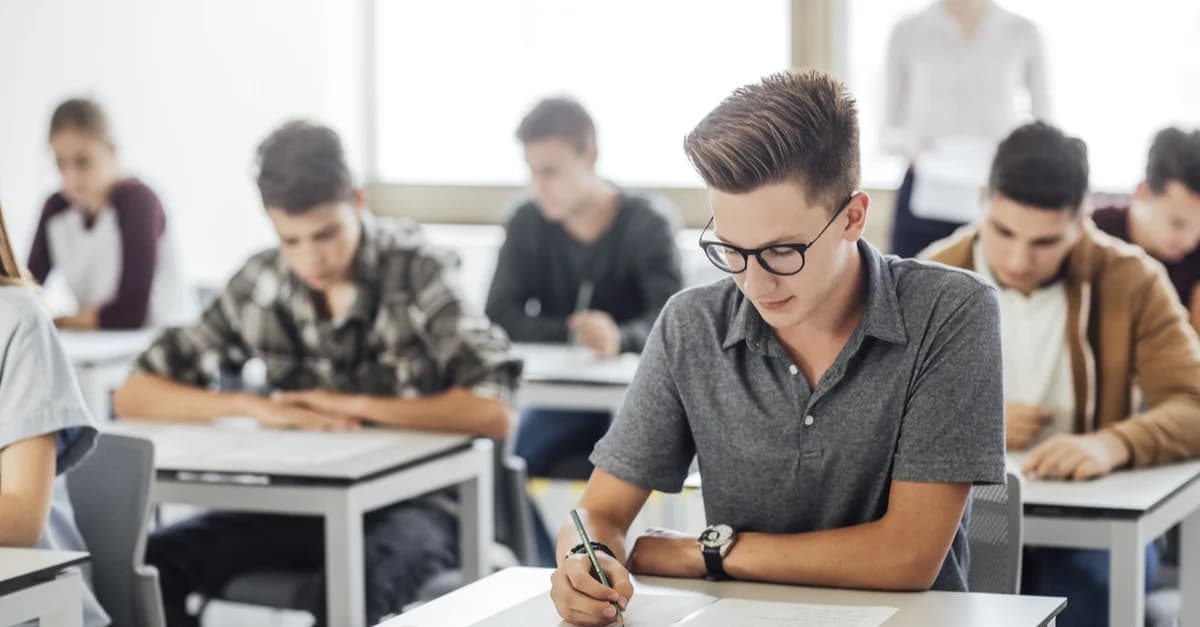 Professora dá dicas para candidatos que vão prestar vestibular