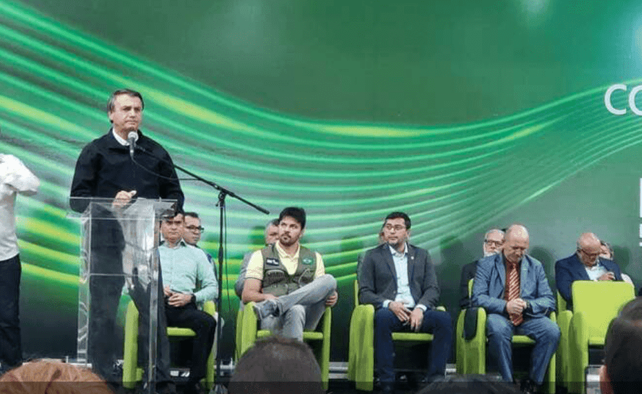 Em Manaus, Bolsonaro gastou R$ 12 mil em padaria no cartão corporativo