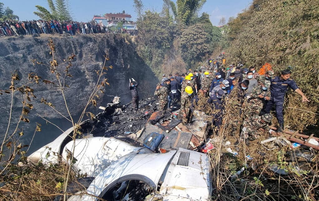 Queda de avião no Nepal deixa 68 mortos