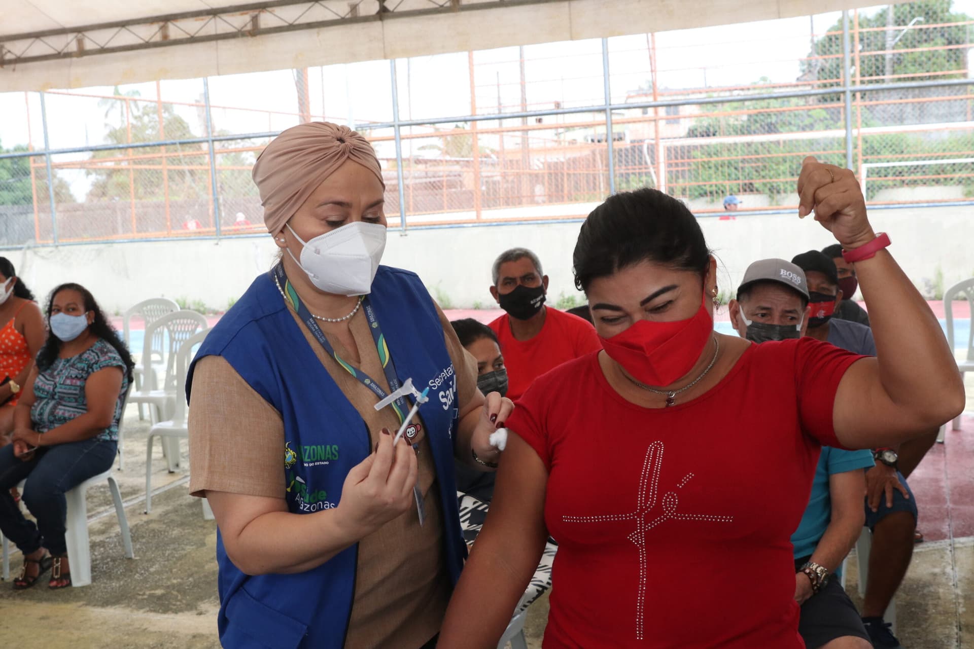 Supermercados serão postos de vacinação sexta e sábado em Manaus