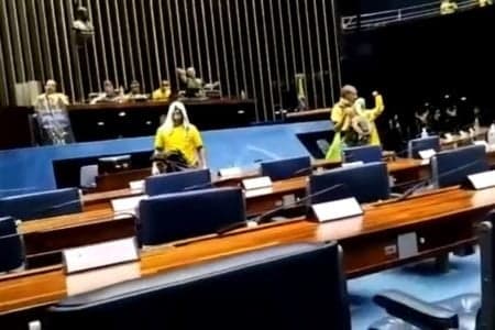 Advogados da União vão cobrar indenização pelos danos em Brasília