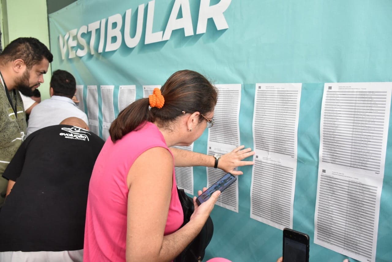 Rede pública de ensino tem mais de 1.1 mil aprovados no vestibular da UEA