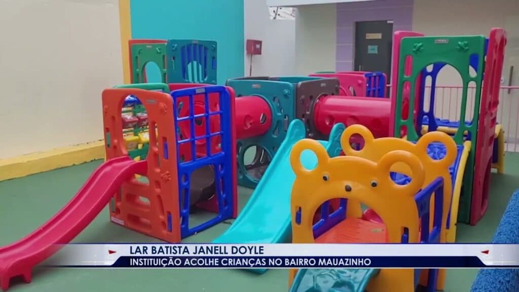 Lar Batista Janell Doyle acolhe crianças no bairro Mauazinho