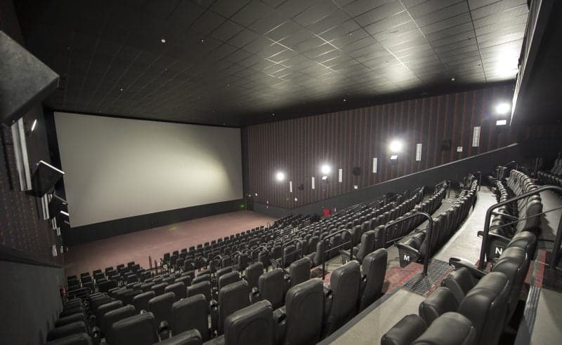 Shopping realiza sessão de cinema inclusiva neste sábado (25)