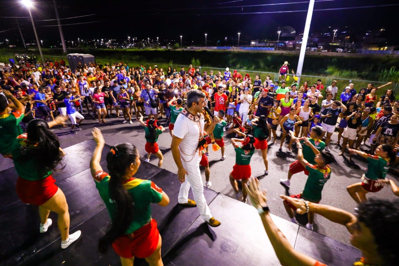 Esquenta do Carnaboi agita brincantes na zona Norte de Manaus