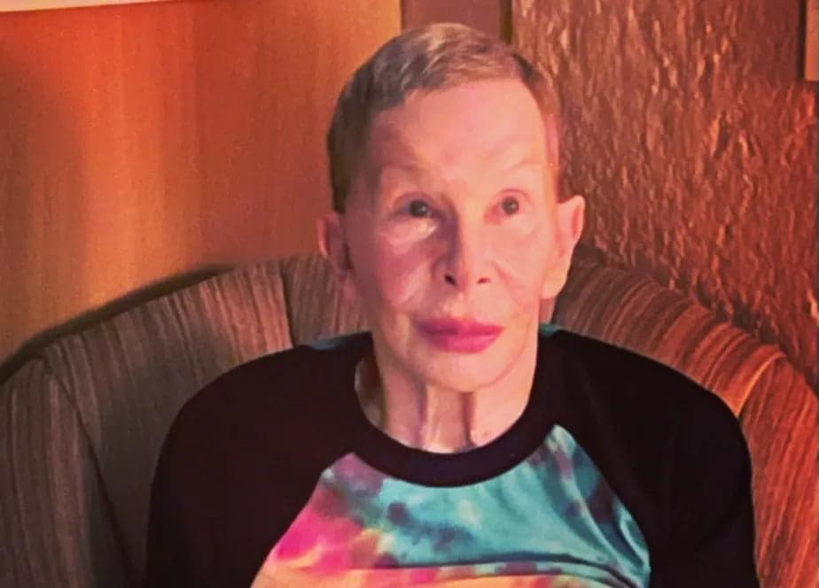 Cantora Rita Lee é internada em hospital de São Paulo