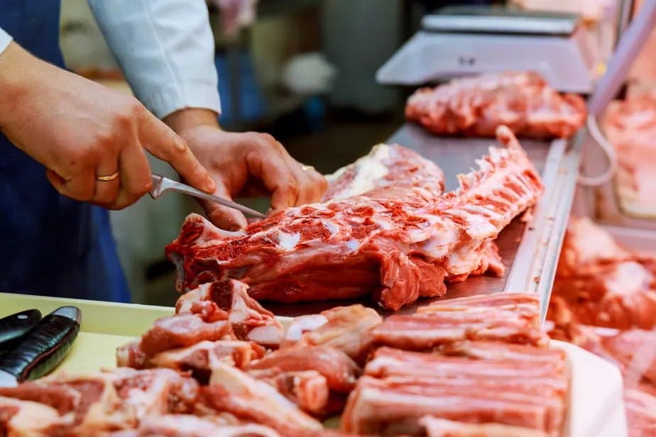 Reforma Tributária: Câmara decide incluir carne na cesta básica sem imposto; entenda
