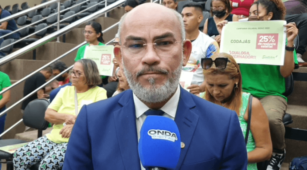 Professores reivindicam reajuste e lançam campanha “Dialoga, governador”