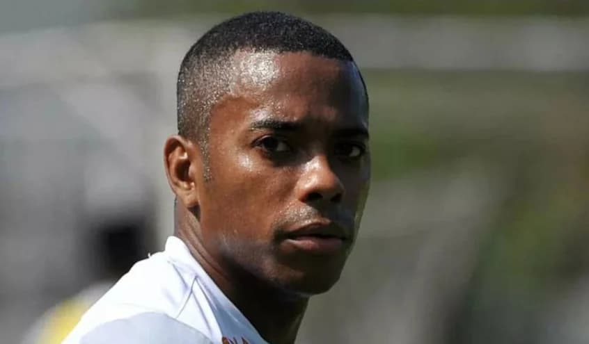 Defesa de Robinho prega julgamento no Brasil; STJ julga caso nesta quarta (20)