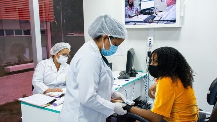 Anvisa flexibiliza uso de máscaras em hospitais