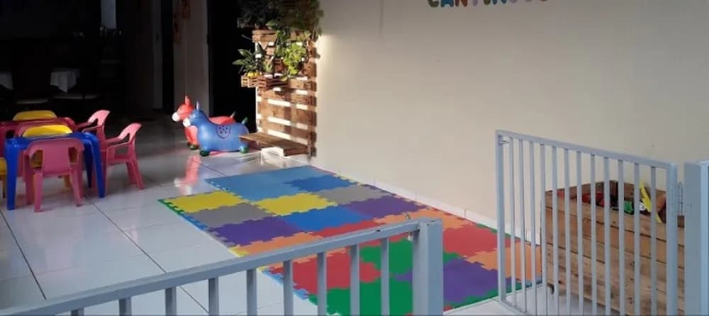 Donos de berçário são presos por torturar bebês e crianças com tapas e beliscões