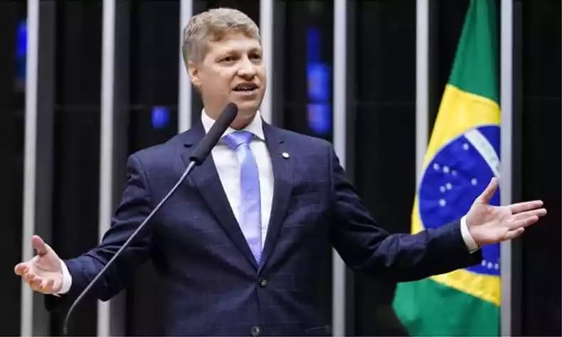 Novo lança abaixo-assinado por CPI do abuso de autoridade do STF e TSE