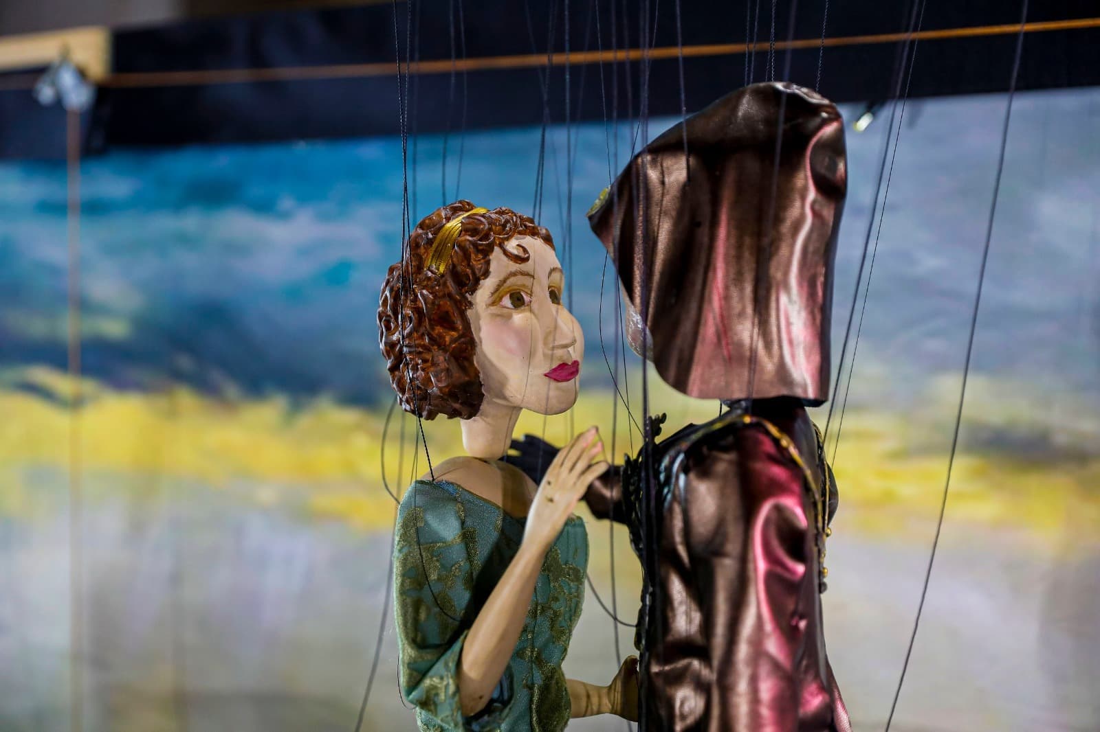 Ópera com marionetes se apresenta neste fim de semana