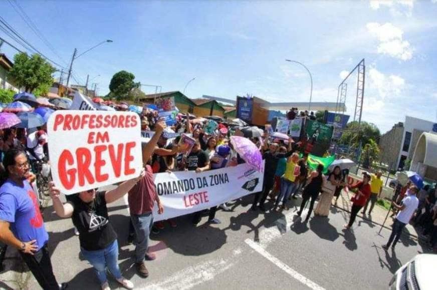 Greve dos professores: categoria segue paralisada e se reúne com governo do AM