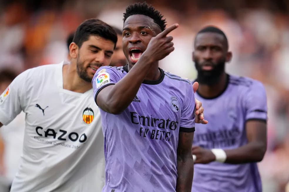 Real Madrid aciona Justiça contra racismo sofrido por Vinícius Júnior