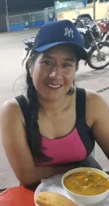 VÍDEO: Mulher é morta a tiros na frente da irmã ao chegar em casa no Amazonas