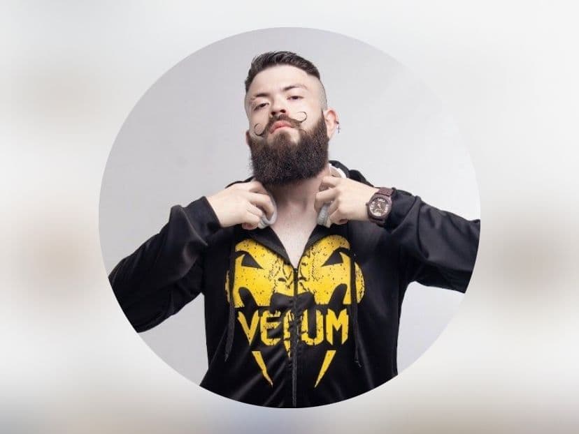 VÍDEO: Motorista de APP que ameaçava clientes com estilete e agredia tia é preso em Manaus