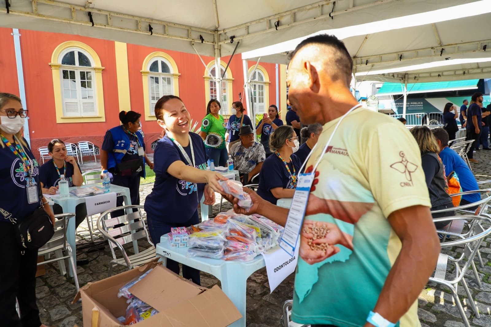 Ação oferece serviços de saúde a pessoas em situação de rua neste sábado, 17