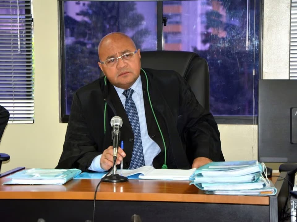 CNJ aposenta juiz que liberou madeira ilegal