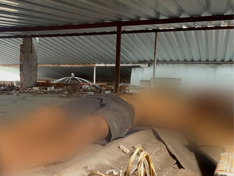 Corpo de homem é encontrado com tiro no rosto em laje de casa, em Manaus