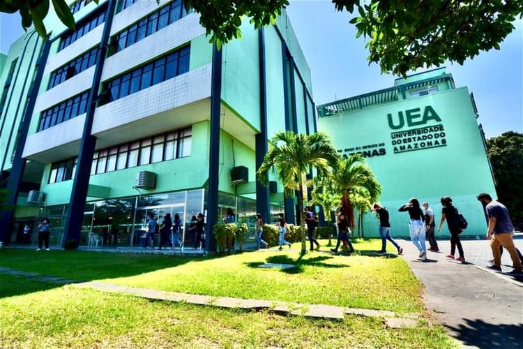 UEA divulga 1ª chamada da matrícula do Vestibular e SIS 2022, acesso 2023