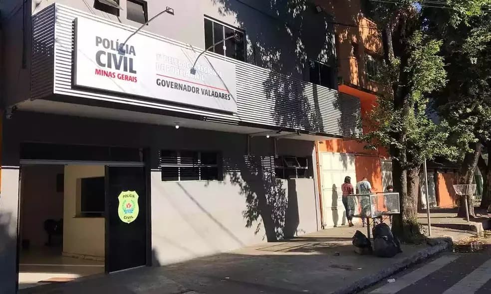 Pastor é preso em MG após levar jovem com bebê para motel prometendo curar câncer