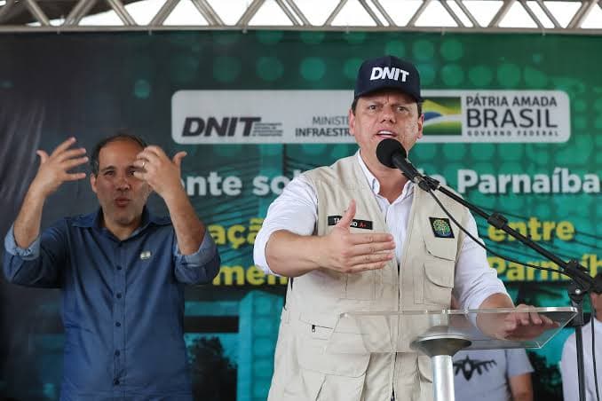 Tarcísio de Freitas será homenageado com Medalha Ruy Araújo da Aleam